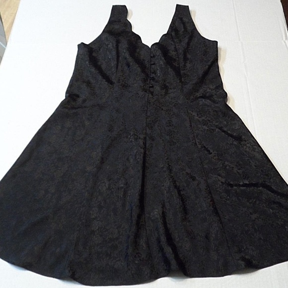 Chemise Lingerie Erika Taylor Size Medium - Picture 2 of 7